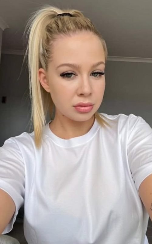 Verified Female dating profile in Hanoi